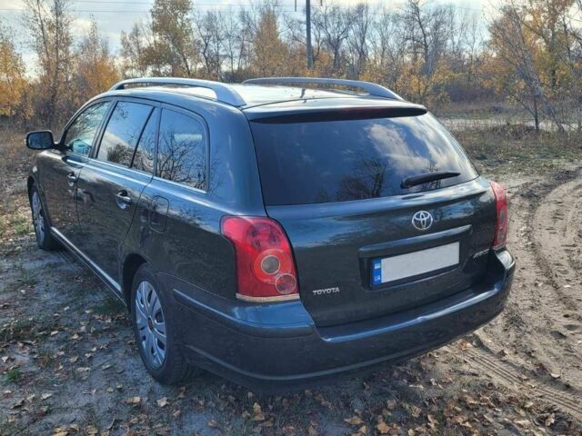 Зелений Тойота Авенсіс, об'ємом двигуна 2 л та пробігом 146 тис. км за 8000 $, фото 4 на Automoto.ua
