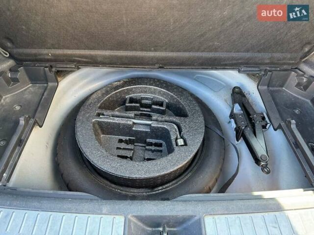 Зеленый Тойота Авенсис, объемом двигателя 2.01 л и пробегом 231 тыс. км за 6550 $, фото 15 на Automoto.ua