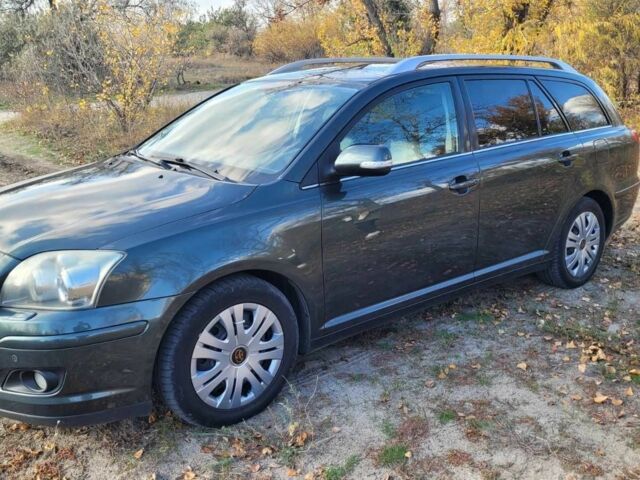 Зелений Тойота Авенсіс, об'ємом двигуна 2 л та пробігом 146 тис. км за 8000 $, фото 1 на Automoto.ua