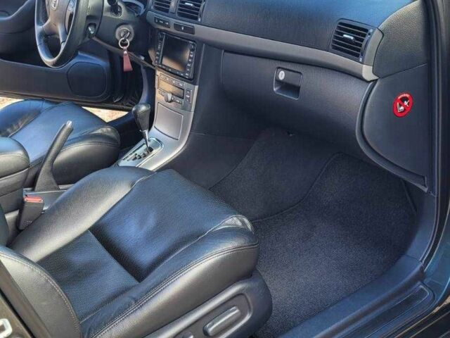 Зелений Тойота Авенсіс, об'ємом двигуна 2 л та пробігом 146 тис. км за 8000 $, фото 11 на Automoto.ua