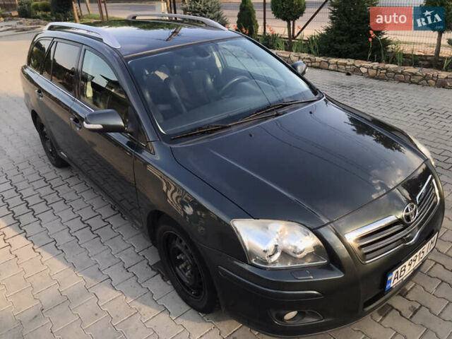 Зеленый Тойота Авенсис, объемом двигателя 2.2 л и пробегом 318 тыс. км за 6300 $, фото 7 на Automoto.ua