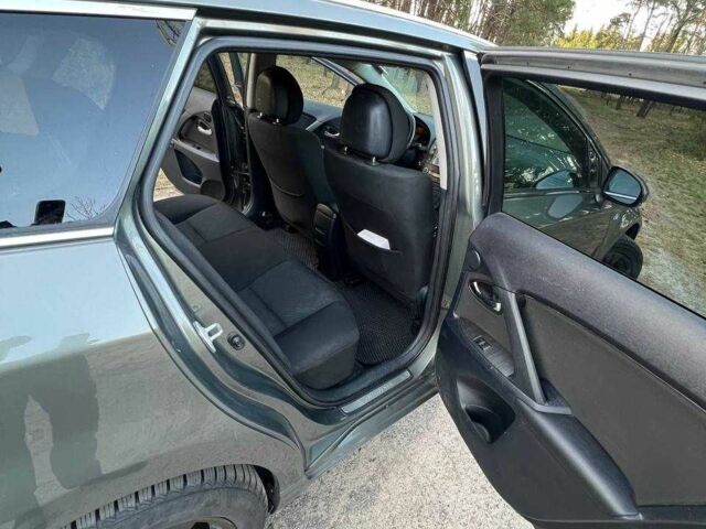 Зеленый Тойота Авенсис, объемом двигателя 2.2 л и пробегом 260 тыс. км за 8300 $, фото 14 на Automoto.ua