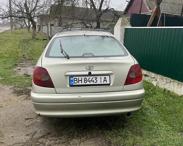 Зелений Тойота Авенсіс, об'ємом двигуна 1.8 л та пробігом 420 тис. км за 2950 $, фото 1 на Automoto.ua