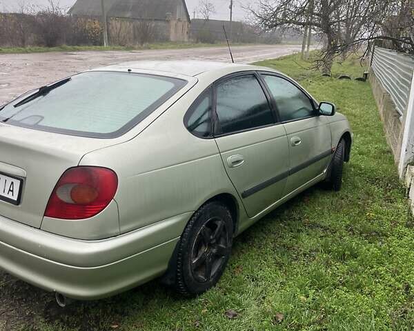 Зелений Тойота Авенсіс, об'ємом двигуна 1.8 л та пробігом 420 тис. км за 2950 $, фото 3 на Automoto.ua