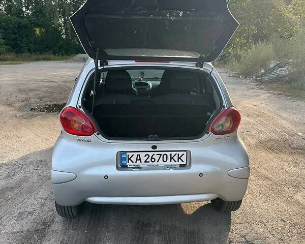 Білий Тойота Айго, об'ємом двигуна 1 л та пробігом 262 тис. км за 4500 $, фото 8 на Automoto.ua