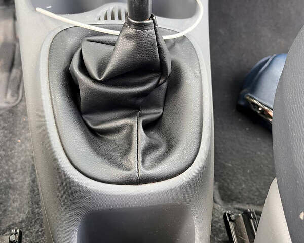 Белый Тойота Айго, объемом двигателя 1 л и пробегом 125 тыс. км за 5400 $, фото 25 на Automoto.ua