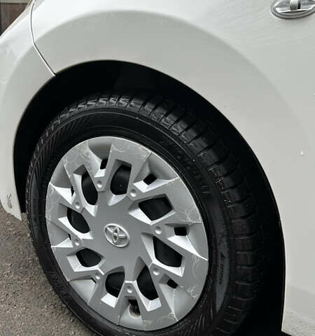 Белый Тойота Айго, объемом двигателя 1 л и пробегом 171 тыс. км за 9200 $, фото 13 на Automoto.ua