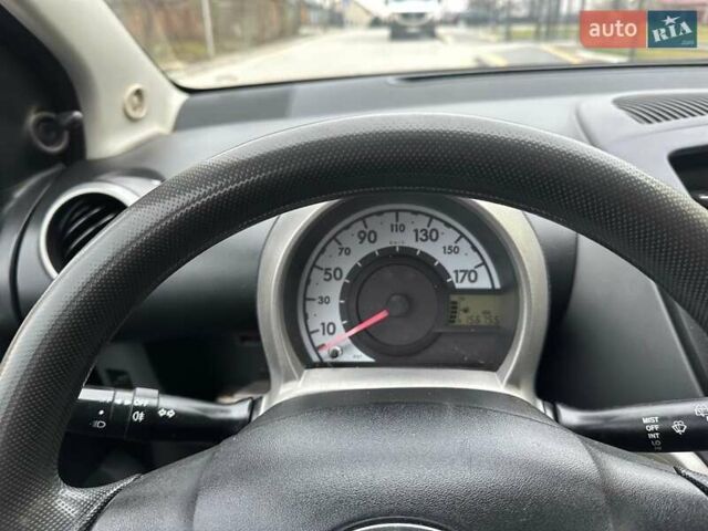 Черный Тойота Айго, объемом двигателя 1 л и пробегом 160 тыс. км за 4200 $, фото 3 на Automoto.ua