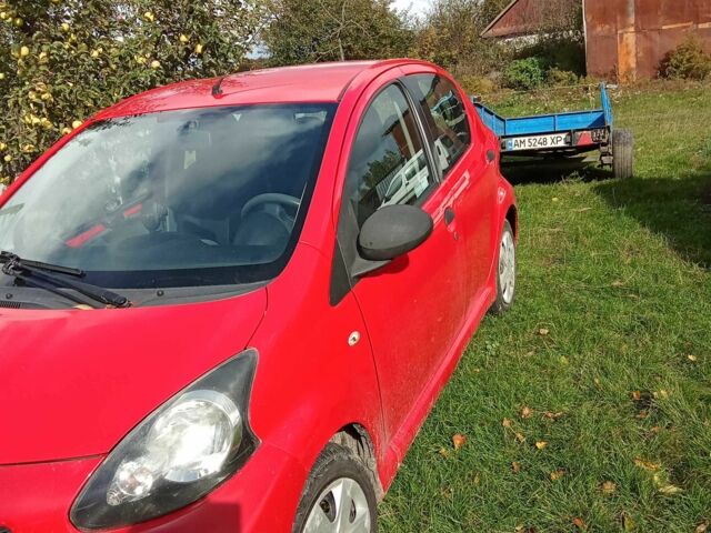 Чорний Тойота Айго, об'ємом двигуна 0 л та пробігом 130 тис. км за 3200 $, фото 4 на Automoto.ua