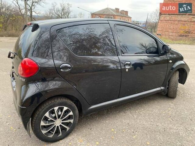 Черный Тойота Айго, объемом двигателя 1 л и пробегом 198 тыс. км за 4100 $, фото 8 на Automoto.ua