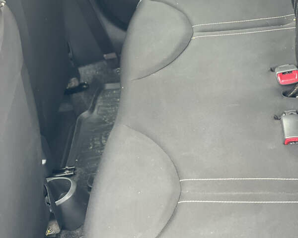 Чорний Тойота Айго, об'ємом двигуна 1 л та пробігом 174 тис. км за 6500 $, фото 12 на Automoto.ua