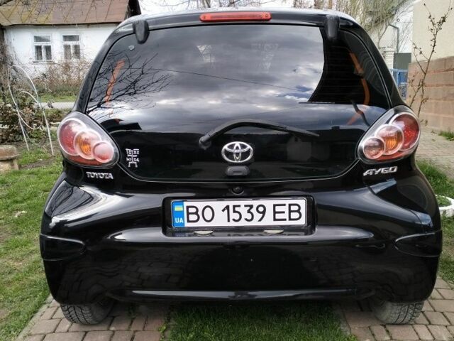 Черный Тойота Айго, объемом двигателя 1 л и пробегом 180 тыс. км за 6200 $, фото 4 на Automoto.ua