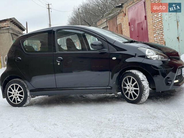 Чорний Тойота Айго, об'ємом двигуна 1 л та пробігом 174 тис. км за 6500 $, фото 6 на Automoto.ua