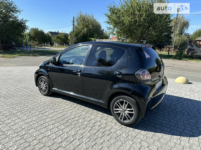 Чорний Тойота Айго, об'ємом двигуна 1 л та пробігом 160 тис. км за 6000 $, фото 2 на Automoto.ua
