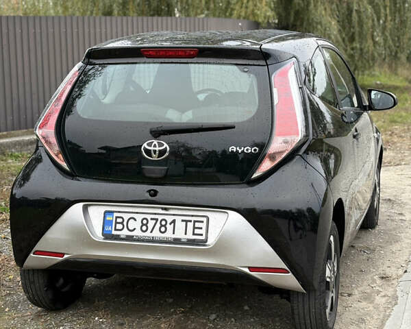 Чорний Тойота Айго, об'ємом двигуна 1 л та пробігом 116 тис. км за 7200 $, фото 3 на Automoto.ua