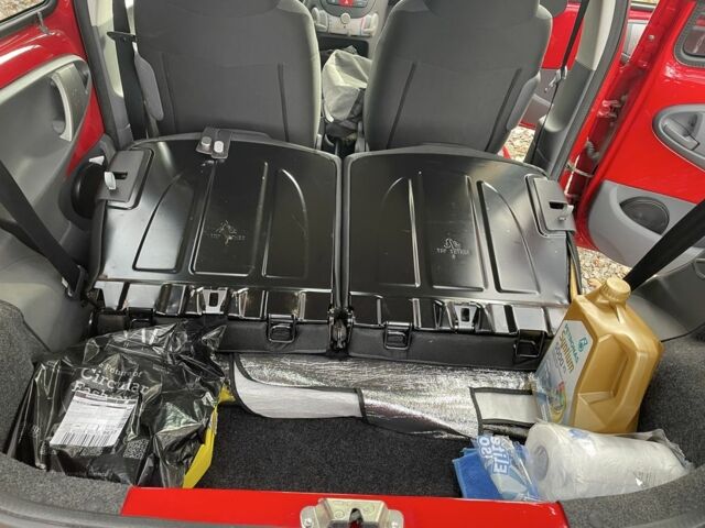 Красный Тойота Айго, объемом двигателя 1 л и пробегом 60 тыс. км за 3541 $, фото 16 на Automoto.ua