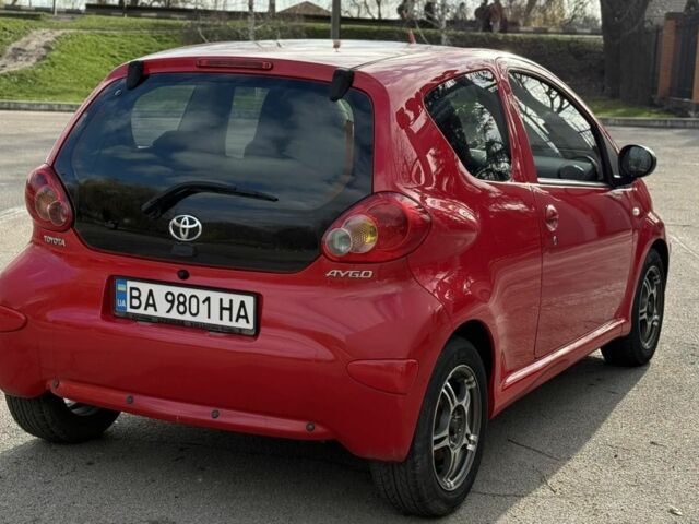 Красный Тойота Айго, объемом двигателя 1 л и пробегом 207 тыс. км за 4300 $, фото 6 на Automoto.ua
