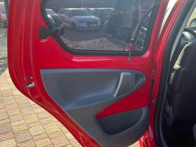 Красный Тойота Айго, объемом двигателя 1 л и пробегом 145 тыс. км за 4600 $, фото 11 на Automoto.ua