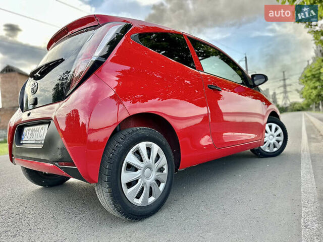 Красный Тойота Айго, объемом двигателя 1 л и пробегом 140 тыс. км за 7500 $, фото 13 на Automoto.ua