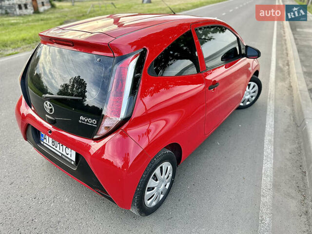 Красный Тойота Айго, объемом двигателя 1 л и пробегом 140 тыс. км за 7500 $, фото 12 на Automoto.ua