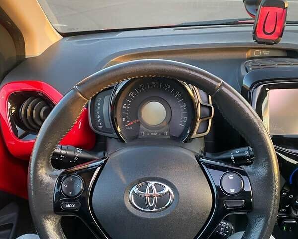 Тойота Айго, объемом двигателя 1 л и пробегом 95 тыс. км за 8500 $, фото 25 на Automoto.ua