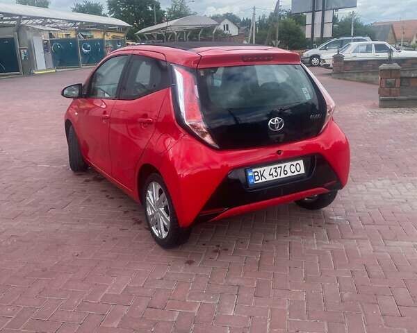 Тойота Айго, объемом двигателя 1 л и пробегом 95 тыс. км за 8500 $, фото 5 на Automoto.ua