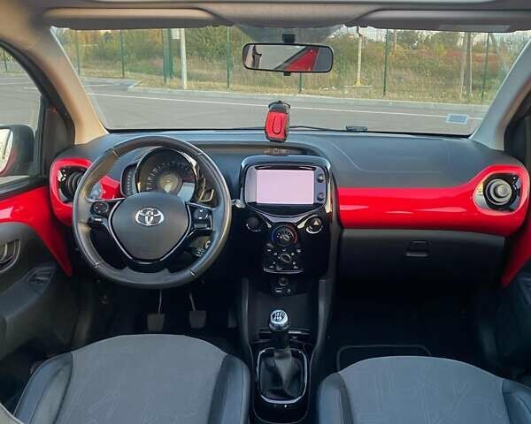Тойота Айго, объемом двигателя 1 л и пробегом 95 тыс. км за 8500 $, фото 20 на Automoto.ua
