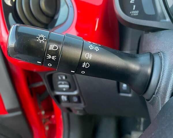 Тойота Айго, объемом двигателя 1 л и пробегом 95 тыс. км за 8500 $, фото 26 на Automoto.ua