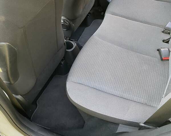 Тойота Айго, объемом двигателя 1 л и пробегом 60 тыс. км за 9800 $, фото 41 на Automoto.ua