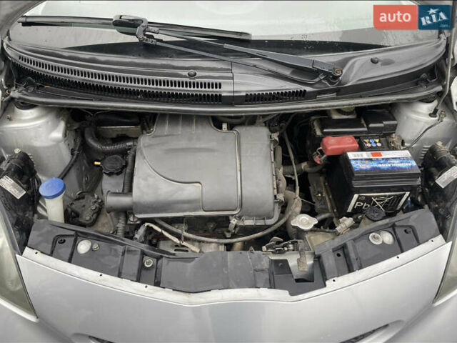 Серый Тойота Айго, объемом двигателя 1.78 л и пробегом 256 тыс. км за 4000 $, фото 6 на Automoto.ua