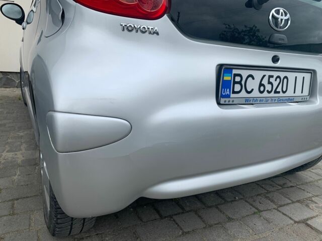 Сірий Тойота Айго, об'ємом двигуна 1 л та пробігом 195 тис. км за 4100 $, фото 11 на Automoto.ua