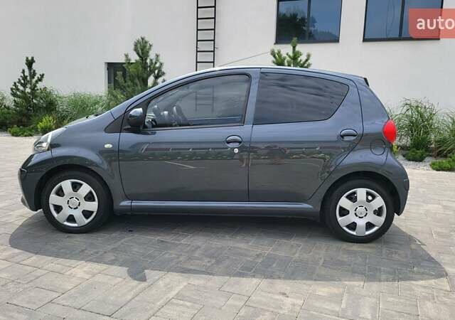 Тойота Айго 2007 в Луцке на Automoto.ua Серый Тойота Айго, объемом двигателя 1 л и пробегом 174 тыс. км за 5750 $, фото 10 на Automoto.ua