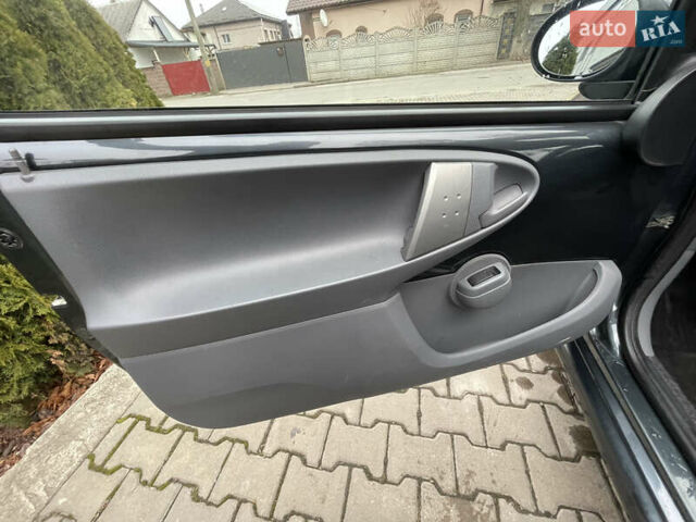 Серый Тойота Айго, объемом двигателя 1 л и пробегом 172 тыс. км за 3650 $, фото 15 на Automoto.ua