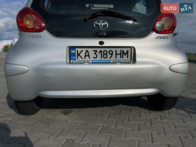 Серый Тойота Айго, объемом двигателя 1 л и пробегом 254 тыс. км за 5900 $, фото 34 на Automoto.ua