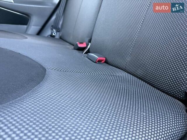 Серый Тойота Айго, объемом двигателя 1 л и пробегом 247 тыс. км за 4250 $, фото 35 на Automoto.ua