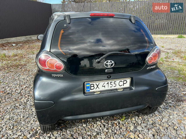Тойота Айго 2010 в Новоднестровск на Automoto.ua Серый Тойота Айго, объемом двигателя 1 л и пробегом 171 тыс. км за 4200 $, фото 2 на Automoto.ua