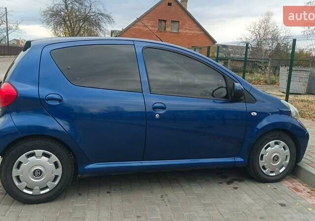 Синій Тойота Айго, об'ємом двигуна 1 л та пробігом 136 тис. км за 5400 $, фото 6 на Automoto.ua