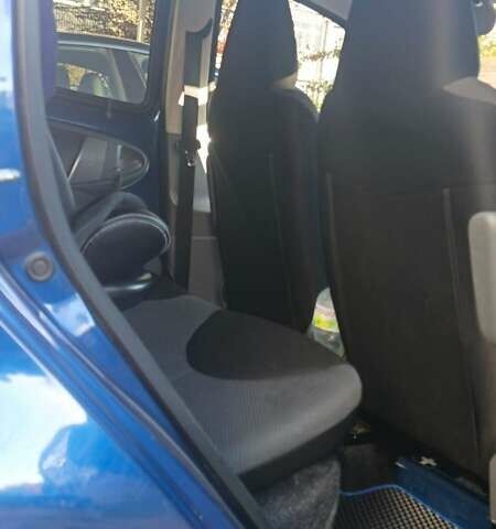 Синій Тойота Айго, об'ємом двигуна 1 л та пробігом 136 тис. км за 5400 $, фото 7 на Automoto.ua