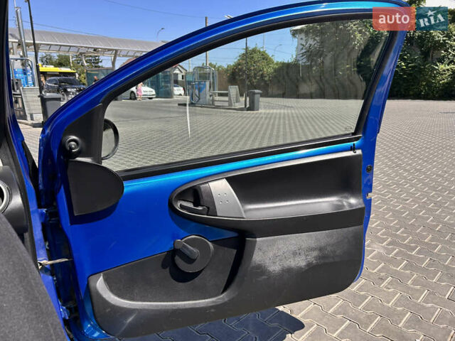 Синий Тойота Айго, объемом двигателя 1 л и пробегом 253 тыс. км за 4300 $, фото 11 на Automoto.ua