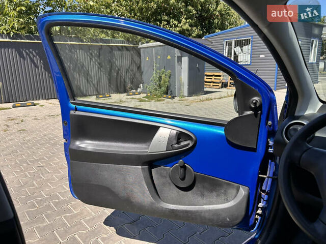 Синий Тойота Айго, объемом двигателя 1 л и пробегом 253 тыс. км за 4300 $, фото 10 на Automoto.ua