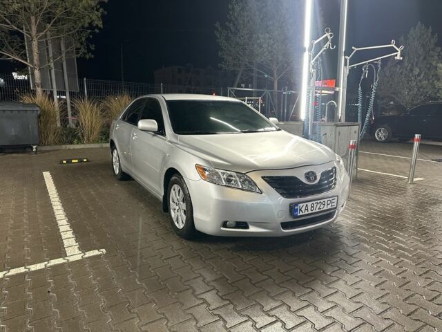 Серый Тойота BB, объемом двигателя 2.4 л и пробегом 204 тыс. км за 8500 $, фото 1 на Automoto.ua