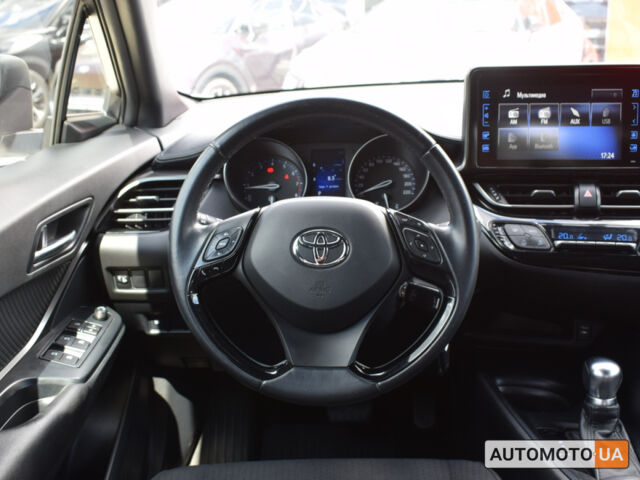 Белый Тойота C-HR, объемом двигателя 2 л и пробегом 62 тыс. км за 19800 $, фото 8 на Automoto.ua