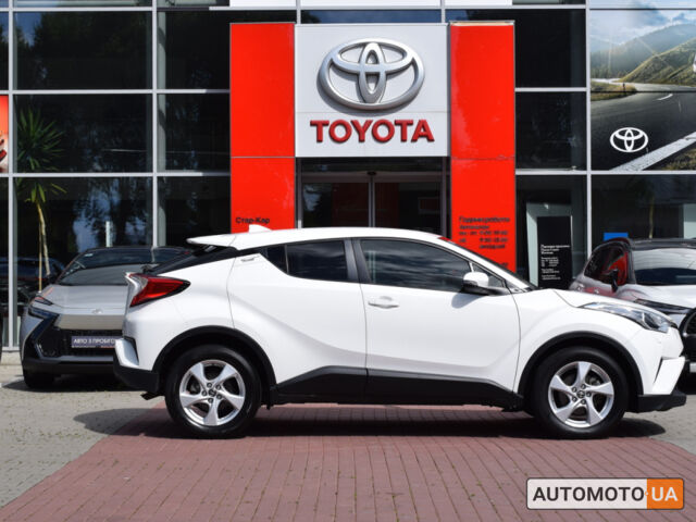 Белый Тойота C-HR, объемом двигателя 2 л и пробегом 62 тыс. км за 19800 $, фото 15 на Automoto.ua