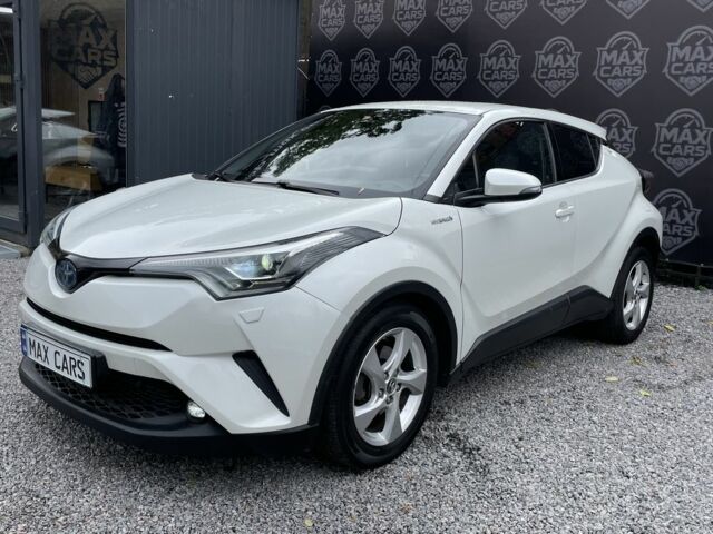 Білий Тойота C-HR, об'ємом двигуна 1.8 л та пробігом 70 тис. км за 22500 $, фото 3 на Automoto.ua