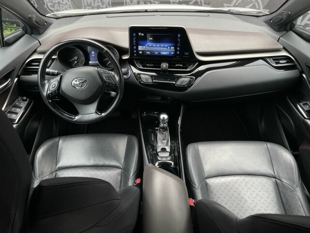Білий Тойота C-HR, об'ємом двигуна 1.8 л та пробігом 70 тис. км за 22500 $, фото 9 на Automoto.ua