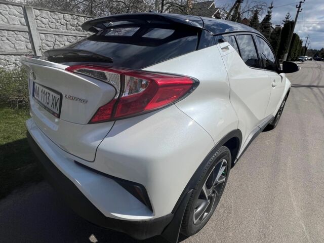 Белый Тойота C-HR, объемом двигателя 2 л и пробегом 30 тыс. км за 19000 $, фото 21 на Automoto.ua