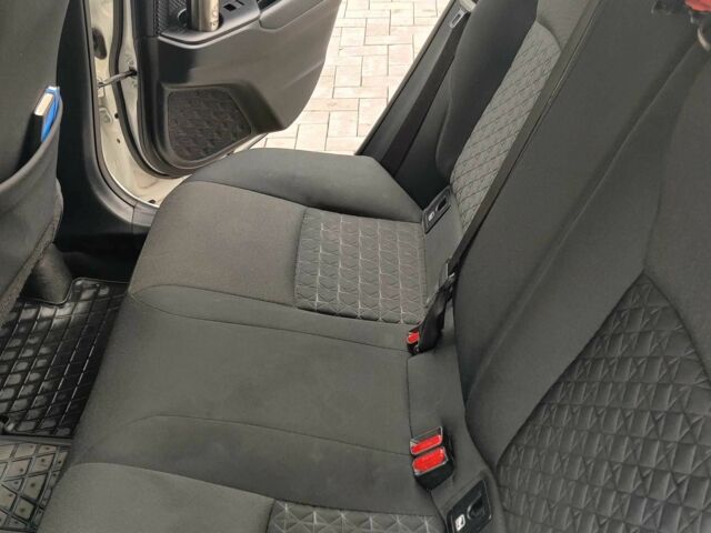 Белый Тойота C-HR, объемом двигателя 1.8 л и пробегом 86 тыс. км за 28000 $, фото 8 на Automoto.ua