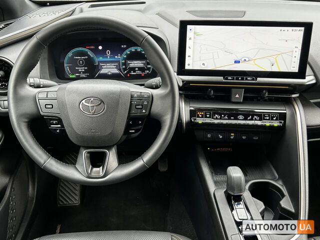 Тойота C-HR 2024 в Черновцах на Automoto.ua Белый Тойота C-HR, объемом двигателя 2 л и пробегом 18 тыс. км за 43296 $, фото 14 на Automoto.ua
