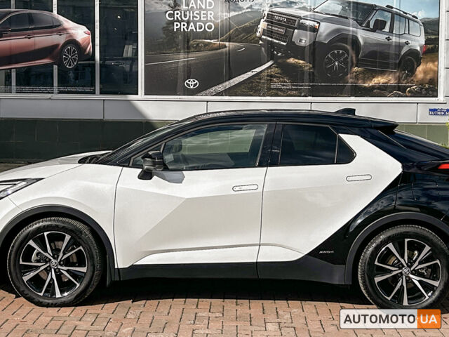 Тойота C-HR 2024 в Черновцах на Automoto.ua Белый Тойота C-HR, объемом двигателя 2 л и пробегом 18 тыс. км за 43296 $, фото 4 на Automoto.ua