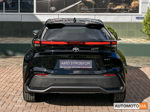 Тойота C-HR 2024 в Черновцах на Automoto.ua Белый Тойота C-HR, объемом двигателя 2 л и пробегом 18 тыс. км за 43296 $, фото 7 на Automoto.ua